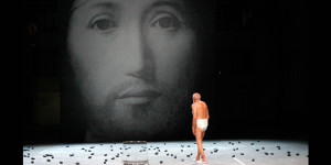 حول مفهوم الوجه، بخصوص "ابن الله" من عرض لروميو كاستيلوتشي.